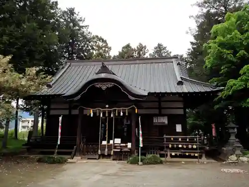 甲斐奈神社の本殿