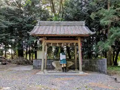 東一色大谷神社の手水舎