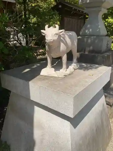 比々多神社の狛犬