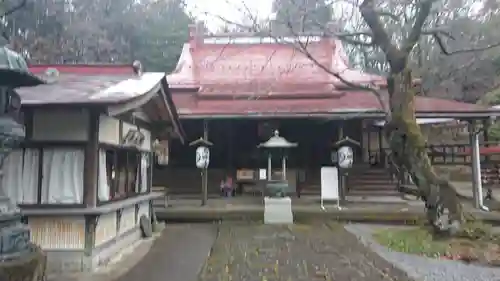 岩舟山高勝寺の本殿