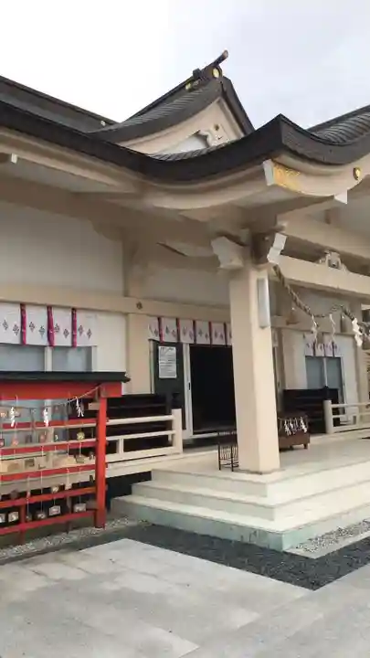 二川伏見稲荷の本殿・本堂