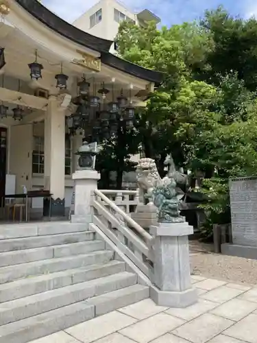 難波八阪神社の狛犬