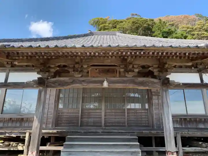 長遠寺の本殿・本堂