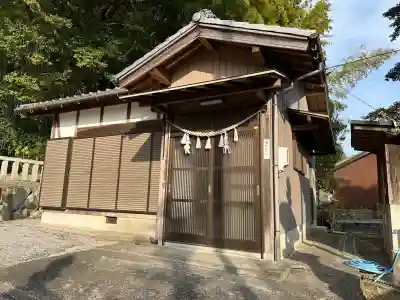 太神社の{uncategorized: "未分類", other: "その他", undefined: "問題あり", building: "その他建物", grave: "お墓", sacred_gate: "鳥居", guardian: "狛犬", statue: "像", buddha: "仏像", history: "歴史", nature: "自然", garden: "庭園", animal: "動物", pagoda: "塔", temizu: "手水舎", mountain_gate: "山門・神門", sanctuary: "本殿・本堂", subordinate: "末社・摂社", art: "芸術", scenery: "景色", jizo: "地蔵", ema: "絵馬", goshuin: "御朱印", omikuji: "おみくじ", items: "授与品その他", amulet: "お守り", goshuincho: "御朱印帳", eats: "食事", festival: "お祭り", votive_dance: "神楽", shichigosan: "七五三参", wedding: "結婚式", experience: "体験その他", initially: "初詣", around: "周辺", anti_infection: "感染症対策"}
