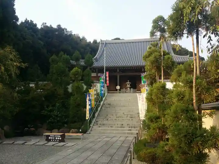 智禅寺の本殿・本堂