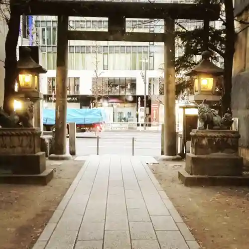 花園神社の鳥居