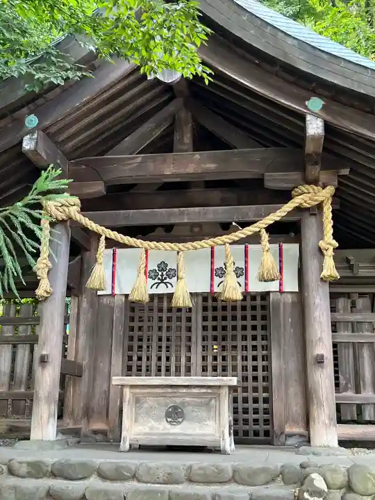 諏訪大社上社前宮(長野県)