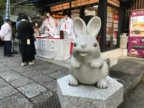 岡崎神社の狛犬