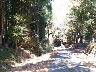 八宮神社(和泉)の{uncategorized: "未分類", other: "その他", undefined: "問題あり", building: "その他建物", grave: "お墓", sacred_gate: "鳥居", guardian: "狛犬", statue: "像", buddha: "仏像", history: "歴史", nature: "自然", garden: "庭園", animal: "動物", pagoda: "塔", temizu: "手水舎", mountain_gate: "山門・神門", sanctuary: "本殿・本堂", subordinate: "末社・摂社", art: "芸術", scenery: "景色", jizo: "地蔵", ema: "絵馬", goshuin: "御朱印", omikuji: "おみくじ", items: "授与品その他", amulet: "お守り", goshuincho: "御朱印帳", eats: "食事", festival: "お祭り", votive_dance: "神楽", shichigosan: "七五三参", wedding: "結婚式", experience: "体験その他", initially: "初詣", around: "周辺", anti_infection: "感染症対策"}