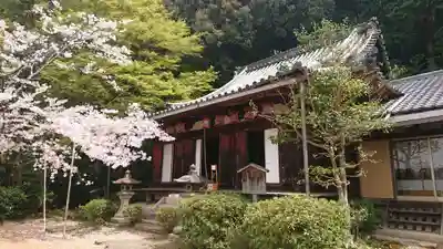尊勝院の本殿・本堂