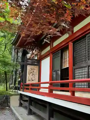 山中諏訪神社(山梨県)
