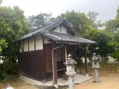 秦楽寺の{uncategorized: "未分類", other: "その他", undefined: "問題あり", building: "その他建物", grave: "お墓", sacred_gate: "鳥居", guardian: "狛犬", statue: "像", buddha: "仏像", history: "歴史", nature: "自然", garden: "庭園", animal: "動物", pagoda: "塔", temizu: "手水舎", mountain_gate: "山門・神門", sanctuary: "本殿・本堂", subordinate: "末社・摂社", art: "芸術", scenery: "景色", jizo: "地蔵", ema: "絵馬", goshuin: "御朱印", omikuji: "おみくじ", items: "授与品その他", amulet: "お守り", goshuincho: "御朱印帳", eats: "食事", festival: "お祭り", votive_dance: "神楽", shichigosan: "七五三参", wedding: "結婚式", experience: "体験その他", initially: "初詣", around: "周辺", anti_infection: "感染症対策"}
