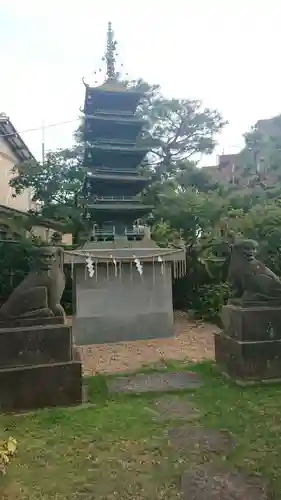 五方山熊野神社の塔