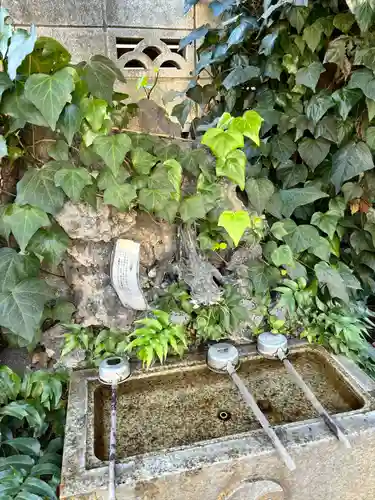 四谷於岩稲荷田宮神社(東京都)