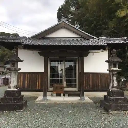  苦竹年禰神社の本殿