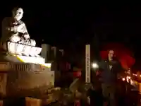 高野山金剛峯寺奥の院の像