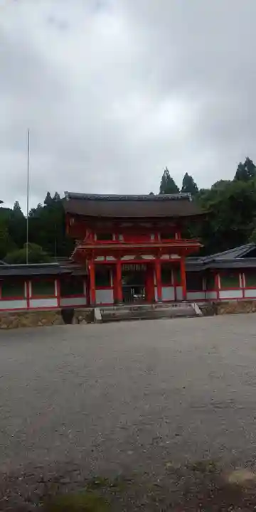 大鳥神社の山門・神門