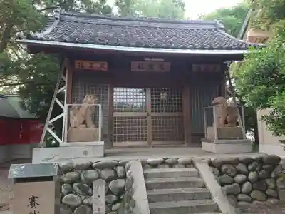 雨宮社の末社・摂社