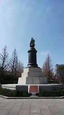 靖國神社の像