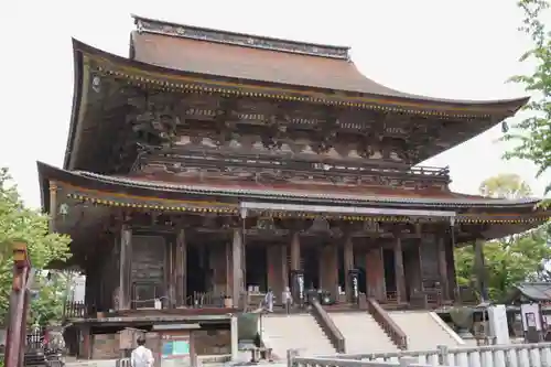 金峯山寺の本殿・本堂