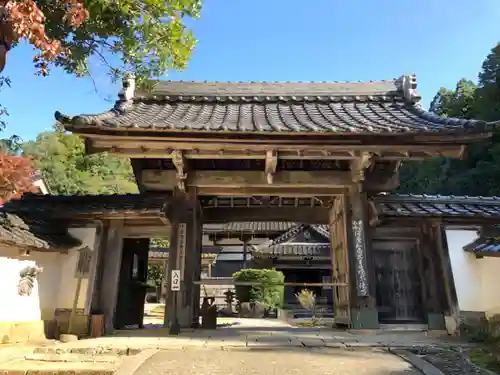 宗鏡寺の山門・神門