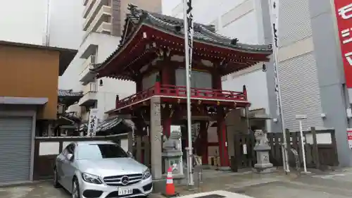 袋町お聖天　福生院の山門