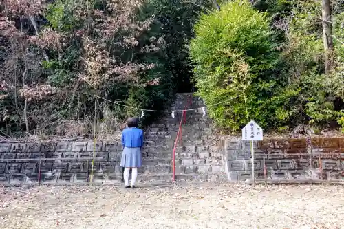 曽野稲荷神社の山門・神門