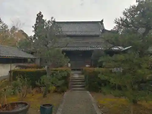 梵釈寺の本殿・本堂