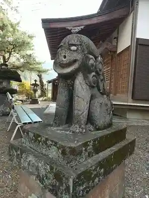 借宿神社の狛犬