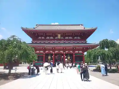 浅草寺の山門・神門