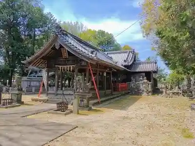 魚入神社の本殿
