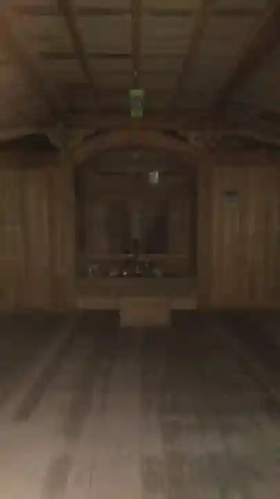 穴井戸観音の本殿・本堂