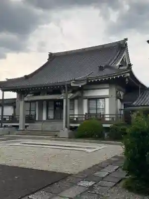 聖徳寺の{uncategorized: "未分類", other: "その他", undefined: "問題あり", building: "その他建物", grave: "お墓", sacred_gate: "鳥居", guardian: "狛犬", statue: "像", buddha: "仏像", history: "歴史", nature: "自然", garden: "庭園", animal: "動物", pagoda: "塔", temizu: "手水舎", mountain_gate: "山門・神門", sanctuary: "本殿・本堂", subordinate: "末社・摂社", art: "芸術", scenery: "景色", jizo: "地蔵", ema: "絵馬", goshuin: "御朱印", omikuji: "おみくじ", items: "授与品その他", amulet: "お守り", goshuincho: "御朱印帳", eats: "食事", festival: "お祭り", votive_dance: "神楽", shichigosan: "七五三参", wedding: "結婚式", experience: "体験その他", initially: "初詣", around: "周辺", anti_infection: "感染症対策"}