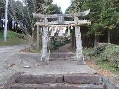 本宮八幡神社の鳥居