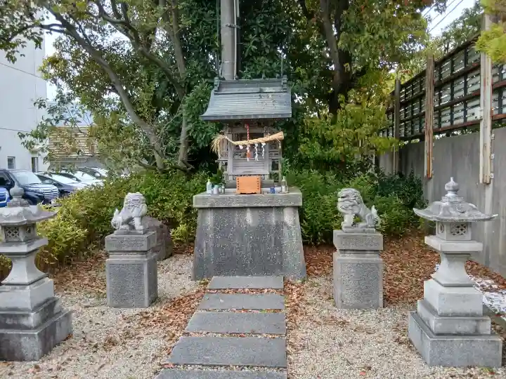 妙見神社の{uncategorized: "未分類", other: "その他", undefined: "問題あり", building: "その他建物", grave: "お墓", sacred_gate: "鳥居", guardian: "狛犬", statue: "像", buddha: "仏像", history: "歴史", nature: "自然", garden: "庭園", animal: "動物", pagoda: "塔", temizu: "手水舎", mountain_gate: "山門・神門", sanctuary: "本殿・本堂", subordinate: "末社・摂社", art: "芸術", scenery: "景色", jizo: "地蔵", ema: "絵馬", goshuin: "御朱印", omikuji: "おみくじ", items: "授与品その他", amulet: "お守り", goshuincho: "御朱印帳", eats: "食事", festival: "お祭り", votive_dance: "神楽", shichigosan: "七五三参", wedding: "結婚式", experience: "体験その他", initially: "初詣", around: "周辺", anti_infection: "感染症対策"}