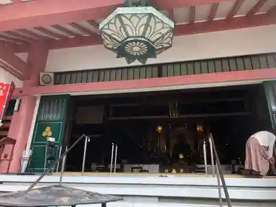 誓願寺の本殿・本堂