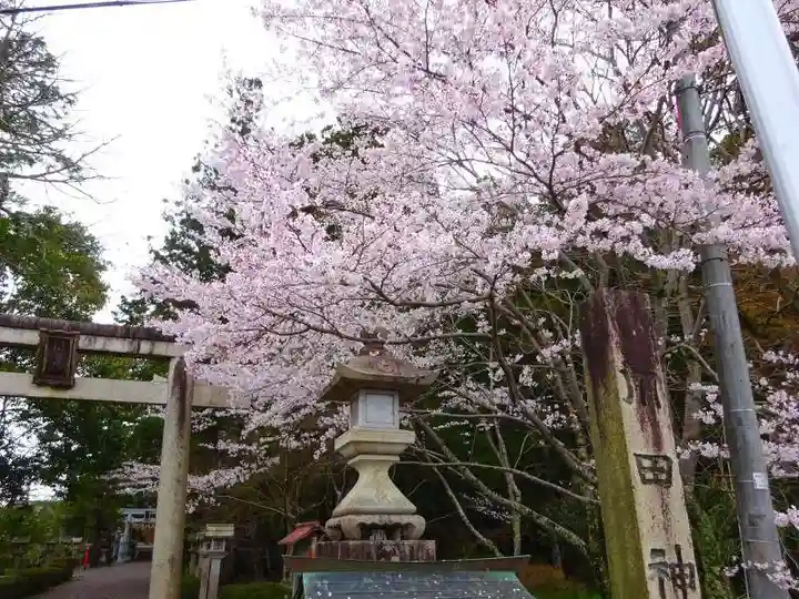 川田神社(滋賀県)