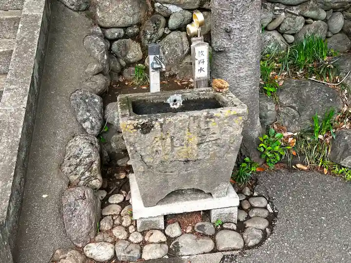 定林寺の手水舎
