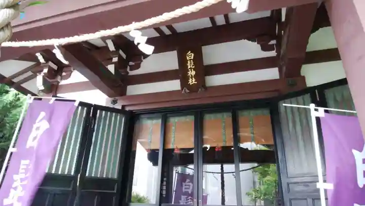 白髭神社の本殿・本堂
