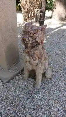 三輪神社の狛犬