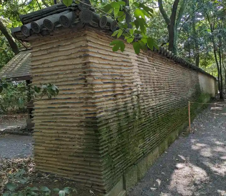 熱田神宮の{uncategorized: "未分類", other: "その他", undefined: "問題あり", building: "その他建物", grave: "お墓", sacred_gate: "鳥居", guardian: "狛犬", statue: "像", buddha: "仏像", history: "歴史", nature: "自然", garden: "庭園", animal: "動物", pagoda: "塔", temizu: "手水舎", mountain_gate: "山門・神門", sanctuary: "本殿・本堂", subordinate: "末社・摂社", art: "芸術", scenery: "景色", jizo: "地蔵", ema: "絵馬", goshuin: "御朱印", omikuji: "おみくじ", items: "授与品その他", amulet: "お守り", goshuincho: "御朱印帳", eats: "食事", festival: "お祭り", votive_dance: "神楽", shichigosan: "七五三参", wedding: "結婚式", experience: "体験その他", initially: "初詣", around: "周辺", anti_infection: "感染症対策"}