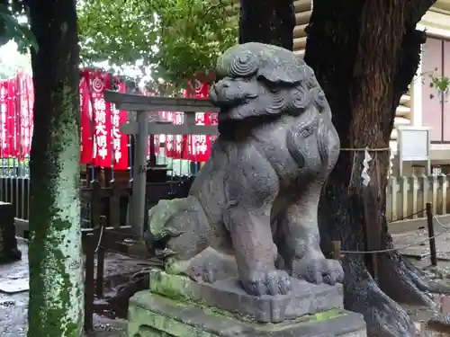 諏訪神社の狛犬