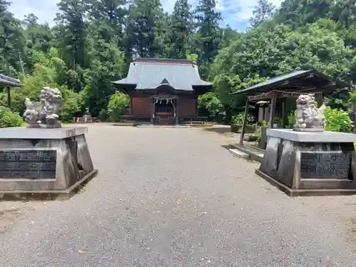 沼鉾神社の本殿