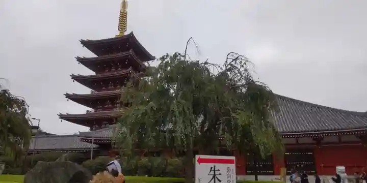 浅草寺の塔
