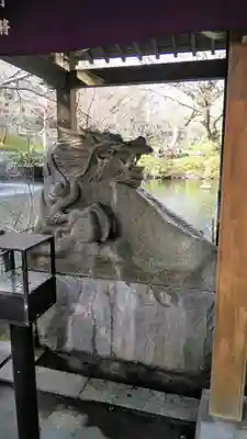 井の頭弁財天（大盛寺）の狛犬