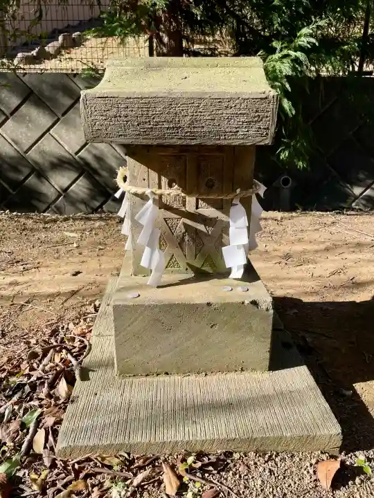 驚神社の{uncategorized: "未分類", other: "その他", undefined: "問題あり", building: "その他建物", grave: "お墓", sacred_gate: "鳥居", guardian: "狛犬", statue: "像", buddha: "仏像", history: "歴史", nature: "自然", garden: "庭園", animal: "動物", pagoda: "塔", temizu: "手水舎", mountain_gate: "山門・神門", sanctuary: "本殿・本堂", subordinate: "末社・摂社", art: "芸術", scenery: "景色", jizo: "地蔵", ema: "絵馬", goshuin: "御朱印", omikuji: "おみくじ", items: "授与品その他", amulet: "お守り", goshuincho: "御朱印帳", eats: "食事", festival: "お祭り", votive_dance: "神楽", shichigosan: "七五三参", wedding: "結婚式", experience: "体験その他", initially: "初詣", around: "周辺", anti_infection: "感染症対策"}