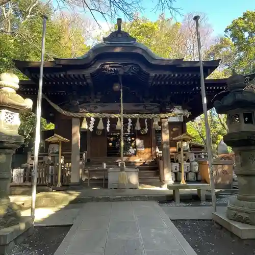 座間神社の本殿・本堂