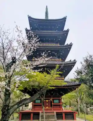 上野東照宮の{uncategorized: "未分類", other: "その他", undefined: "問題あり", building: "その他建物", grave: "お墓", sacred_gate: "鳥居", guardian: "狛犬", statue: "像", buddha: "仏像", history: "歴史", nature: "自然", garden: "庭園", animal: "動物", pagoda: "塔", temizu: "手水舎", mountain_gate: "山門・神門", sanctuary: "本殿・本堂", subordinate: "末社・摂社", art: "芸術", scenery: "景色", jizo: "地蔵", ema: "絵馬", goshuin: "御朱印", omikuji: "おみくじ", items: "授与品その他", amulet: "お守り", goshuincho: "御朱印帳", eats: "食事", festival: "お祭り", votive_dance: "神楽", shichigosan: "七五三参", wedding: "結婚式", experience: "体験その他", initially: "初詣", around: "周辺", anti_infection: "感染症対策"}