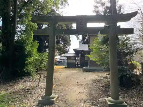 女化神社の鳥居