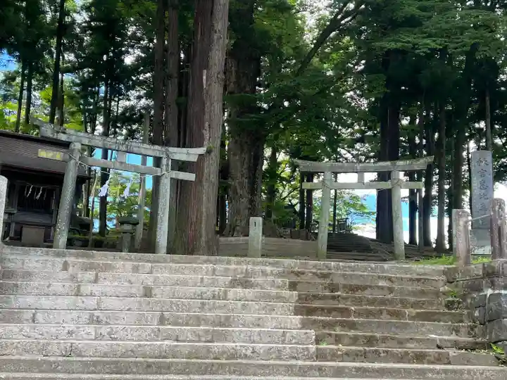 諏訪大社下社秋宮(長野県)